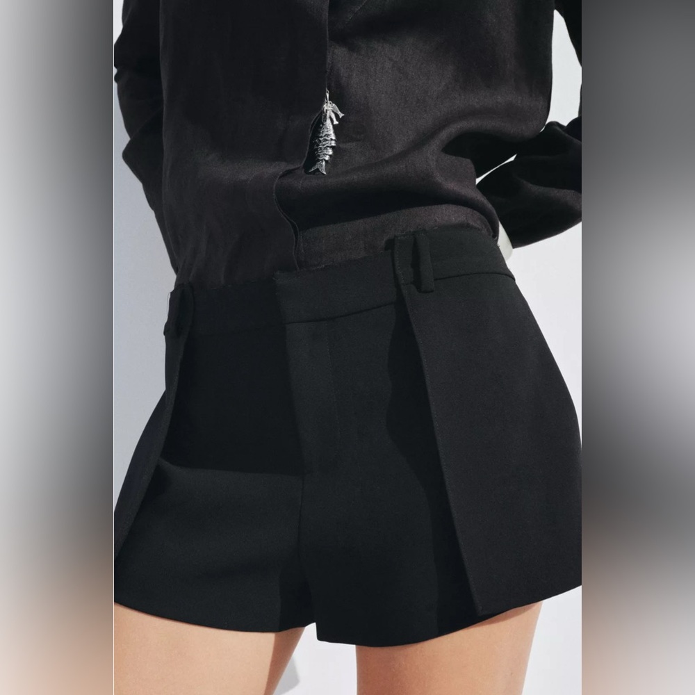 Zara Black Women's Pleated Mid-rise Shorts size S - Brand new with tags